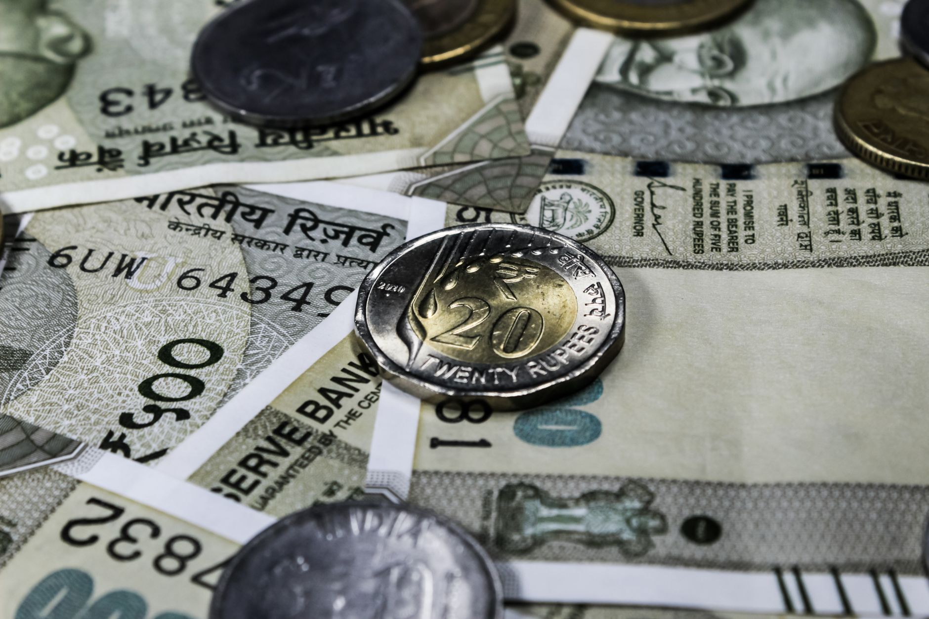 RBI Rate Hike: Market Pressure and Oil Price Surge
